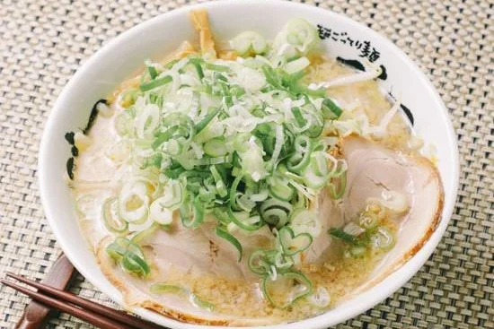 メニュー紹介『しょうゆラーメン』
