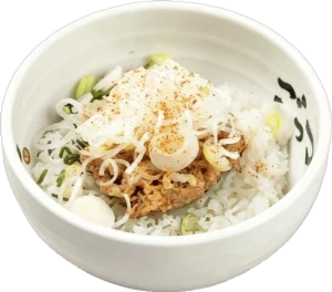秋葉原で味わう「ごっつライス」と背油ラーメン